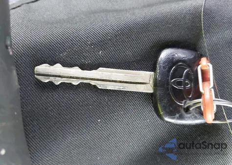 2000 Toyota Camry Ce z USA, uszkodzony, nr VIN 4T1BG22K0YU716167